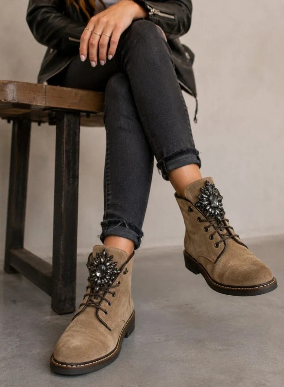 Vince Camuto Womens Sefella Combat Booties Size 12 EU 42 Tan Suede Ankle NIB